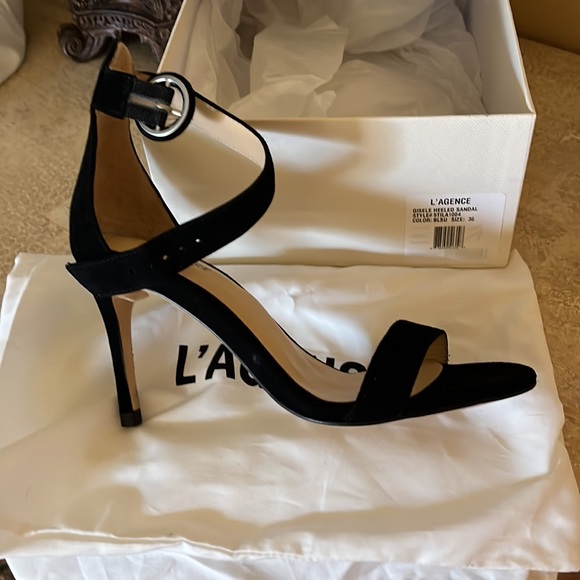 L’agence Gisele Heeled Sandal Black Suede Never Worn - Picture 3 of 3